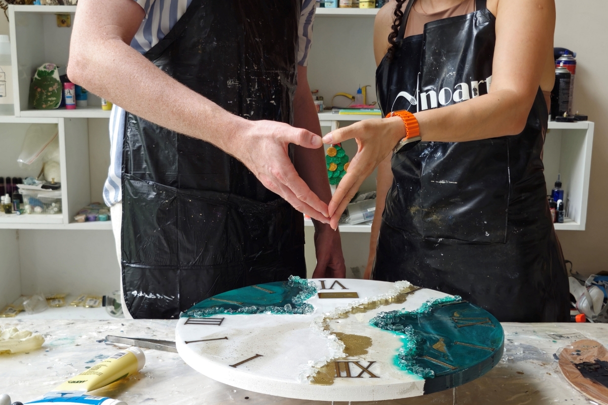 Picture of Epoxy Art: clock crafting masterclass for two