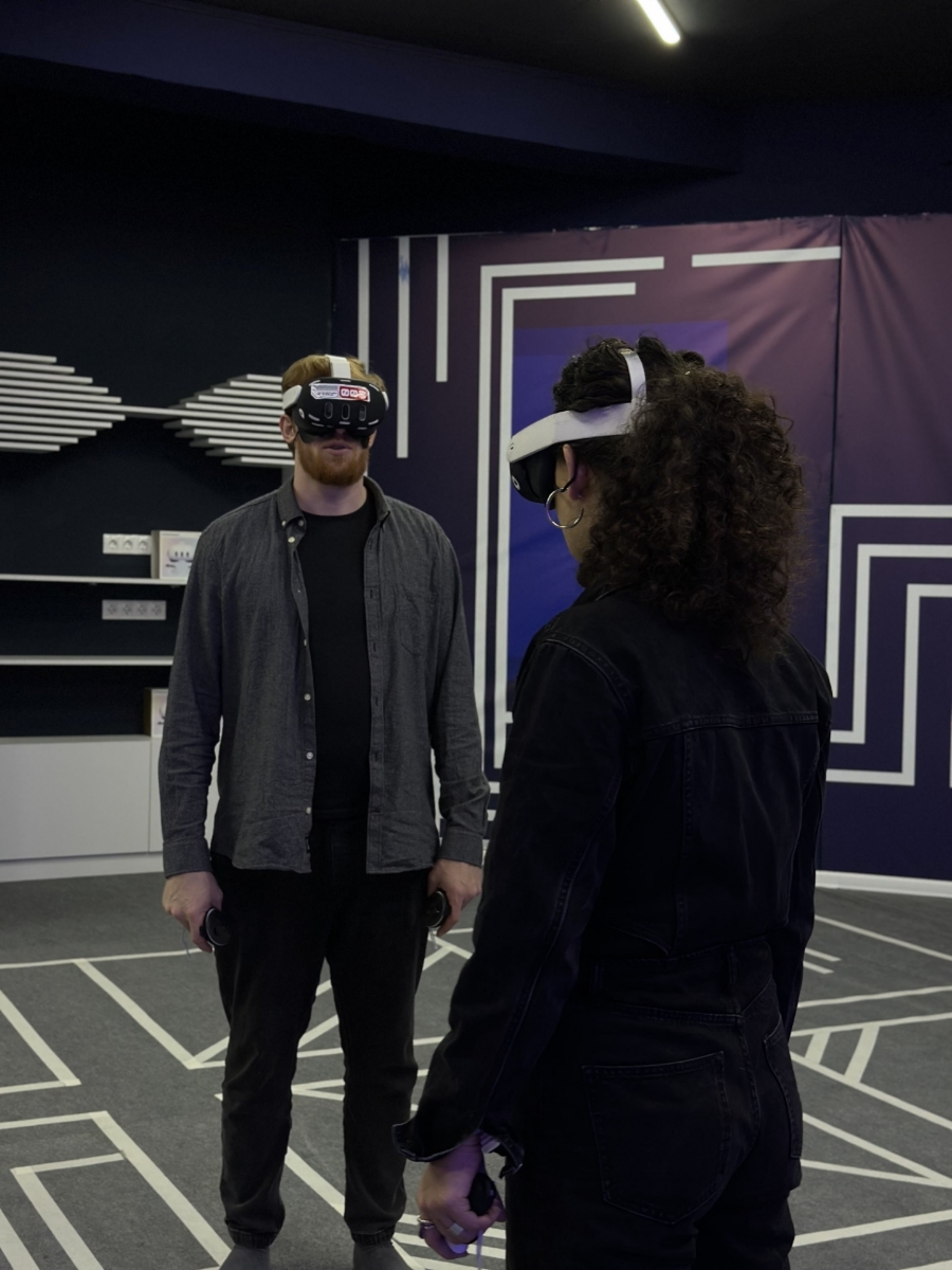 Picture of Virtual Reality for two